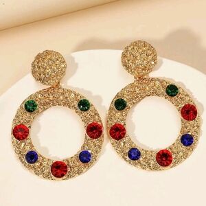Round rhinestone earrings